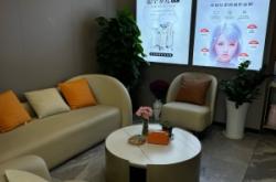 赤峰巨貴美容院電話號碼