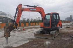 赤峰出租小型勾機(jī)電話