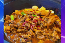 赤峰美食外賣鐵鍋燉店電話號(hào)碼