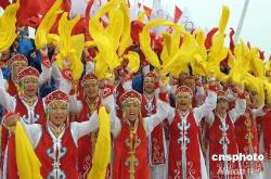 赤峰蒙古婚袍租賃店電話號碼