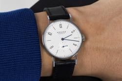 赤峰回收手表典當(dāng)?shù)觌娫捥柎a