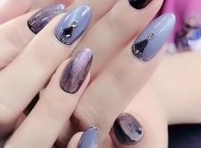 赤峰蕓欣美甲店電話多少號