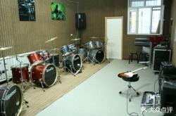 赤峰寧城天義鎮(zhèn)酒吧電話(huà)號(hào)碼