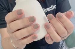 赤峰慕朵美甲電話地址查詢