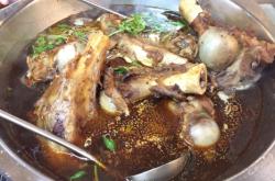 赤峰長(zhǎng)青街醬骨頭店電話號(hào)碼