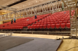 赤峰體育場(chǎng)招商電話號(hào)碼