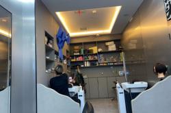 赤峰句號理發(fā)店地址電話查詢