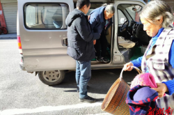 開魯?shù)匠喾宓捻橈L(fēng)車電話號碼