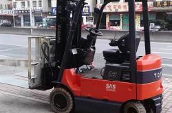 赤峰豐田叉車經(jīng)銷商電話號(hào)碼