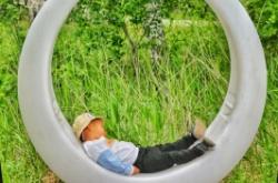 赤峰小月亮理發(fā)電話地址查詢