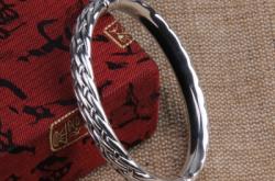 赤峰手工打手鐲店地址電話號(hào)碼