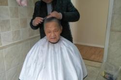 赤峰小娜理發(fā)店電話號碼