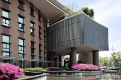 赤峰悠然舞蹈學(xué)校地址電話號(hào)碼