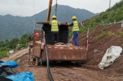 赤峰西吊車維修電話號(hào)碼是多少
