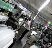 赤峰呢子大衣工廠店電話號(hào)碼