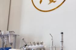 赤峰初顏美容美體電話地址