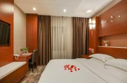 赤峰民族賓館前臺電話號碼