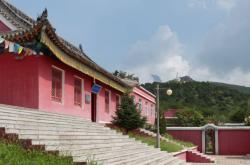 赤峰天山鎮(zhèn)飯店電話號碼多少