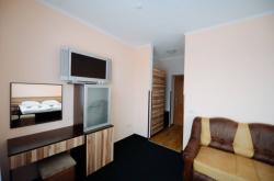 赤峰華宇城正門餐廳電話號碼