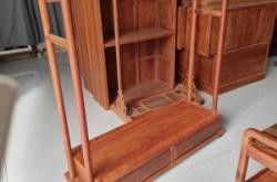 赤峰舊貨實(shí)木桌子電話(huà)地址查詢(xún)