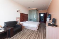 赤峰紅山區(qū)葆享賓館電話號碼