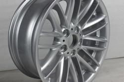 赤峰拆車輪轂電話號碼查詢