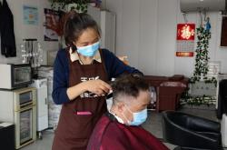 赤峰紅山郡理發(fā)店電話號碼