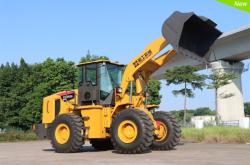 赤峰裝載機(jī)售賣(mài)電話是多少號(hào)