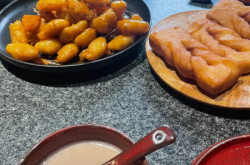 赤峰蒙餐招待所電話號碼