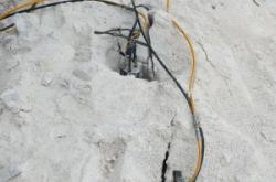 赤峰巖石劈裂機廠家電話號碼