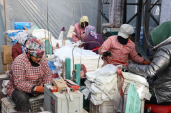 赤峰非凡服裝廠招聘電話號碼