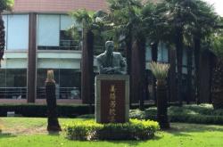 赤峰外國語學(xué)校打電話是多少