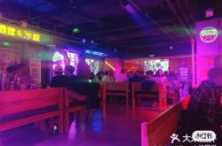 赤峰酒館便利店地址電話號(hào)碼