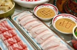 曲氏火鍋赤峰街店電話號(hào)碼