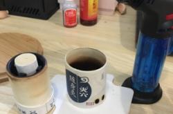 赤峰治療崴腳的地方電話是多少