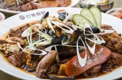 赤峰錦山美食燉雞店電話號碼