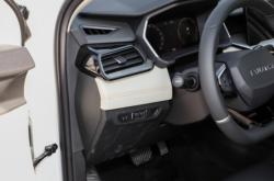 赤峰領(lǐng)航領(lǐng)克銷(xiāo)售電話地址查詢