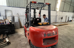 赤峰叉車上牌電話號碼查詢