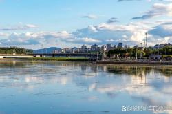 赤峰市邱爽老師電話號(hào)碼