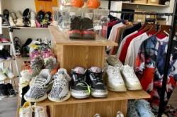 赤峰中古球鞋店電話號碼多少