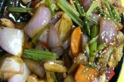 赤峰食羊酒串烤吧電話地址