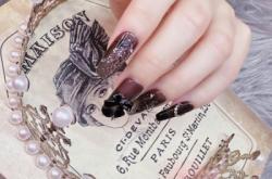 赤峰新城美睫團(tuán)購電話號碼