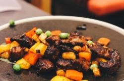 赤峰市淮陽菜館電話地址查詢