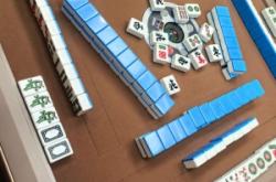 赤峰華聯(lián)前臺(tái)電話