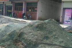 赤峰青龍山鑫城汽修電話是多少