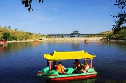 赤峰熠熠生輝飯店電話地址查詢