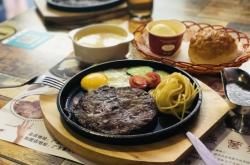 赤峰午餐團(tuán)購(gòu)電話(huà)多少號(hào)