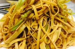 赤峰小強廚師電話多少啊