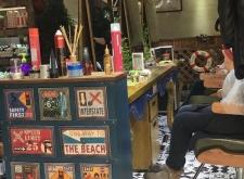 赤峰發(fā)型師招人電話地址查詢