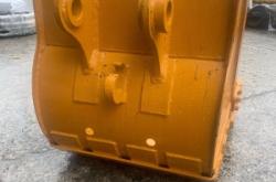 赤峰賣挖機配件電話地址在哪